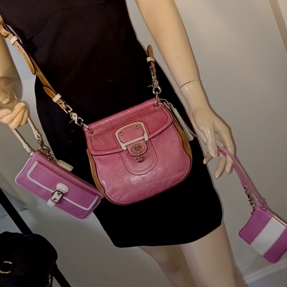 VINTAGE 2000's TWO COACH LEATHER WRISTLETS & 2007 COACH BAG - Picture 14 of 17